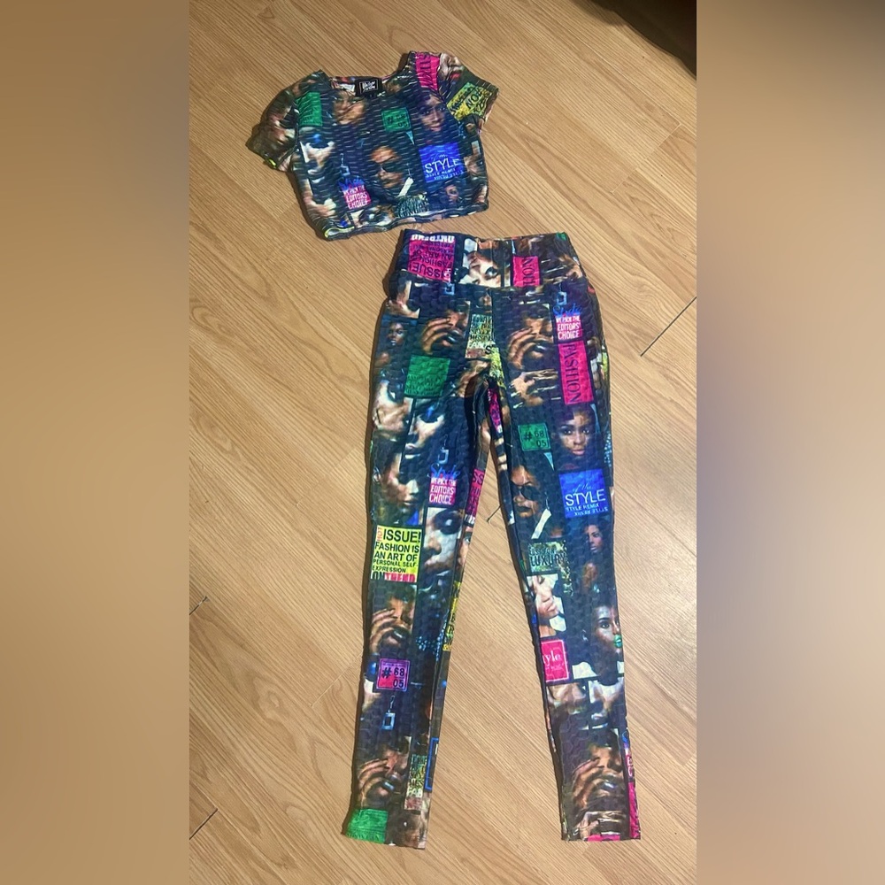 3/20 Women Small 2 pc set ‘Vintage Harlem’ world/Pop Culture leggings & crop top